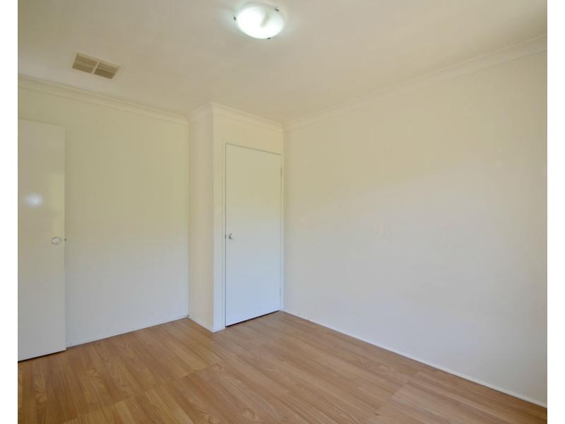 8 Yoorn Way, Bertram WA 6167