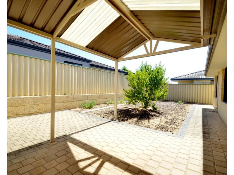 8 Yoorn Way, Bertram WA 6167