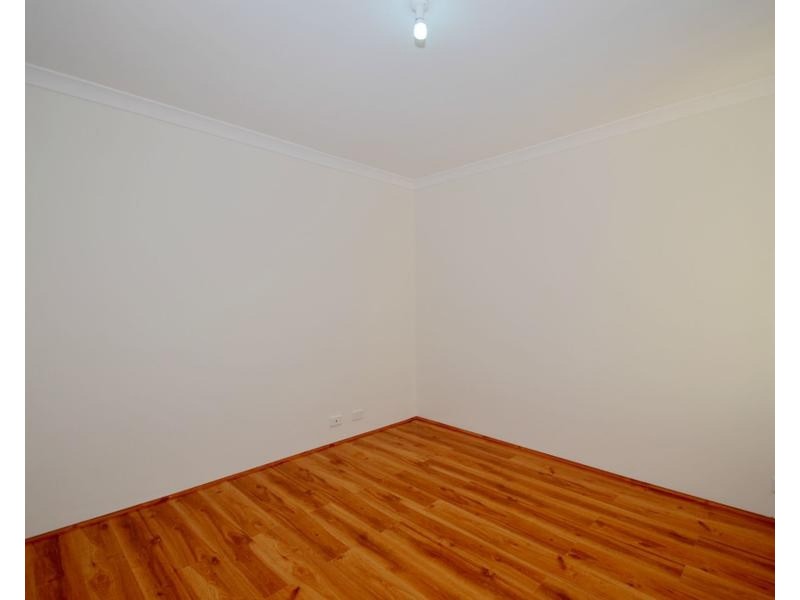 1/289 Wharf Street, Queens Park WA 6107