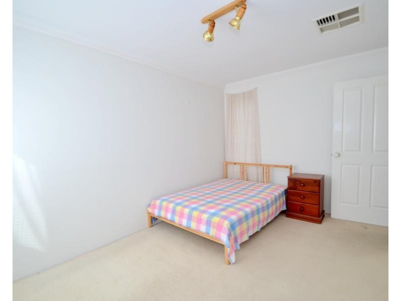 22 Kooralbyn Valley Cres, Jandakot WA 6164