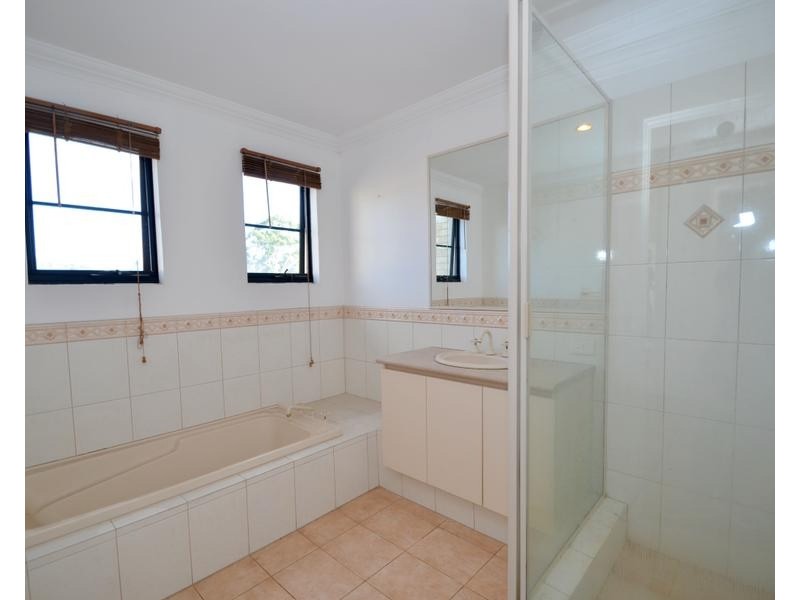 22 Kooralbyn Valley Cres, Jandakot WA 6164