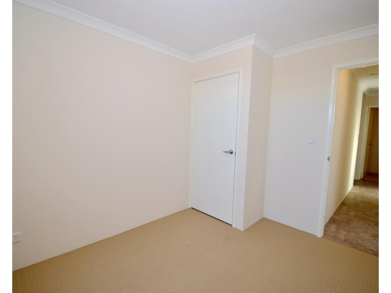 7 Friston St, Hilbert WA 6112
