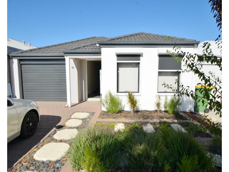 10A Calvert Loop, Hilbert WA 6112