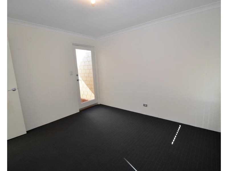 10A Calvert Loop, Hilbert WA 6112