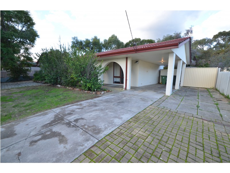 31 Lensham Place, Armadale WA 6112
