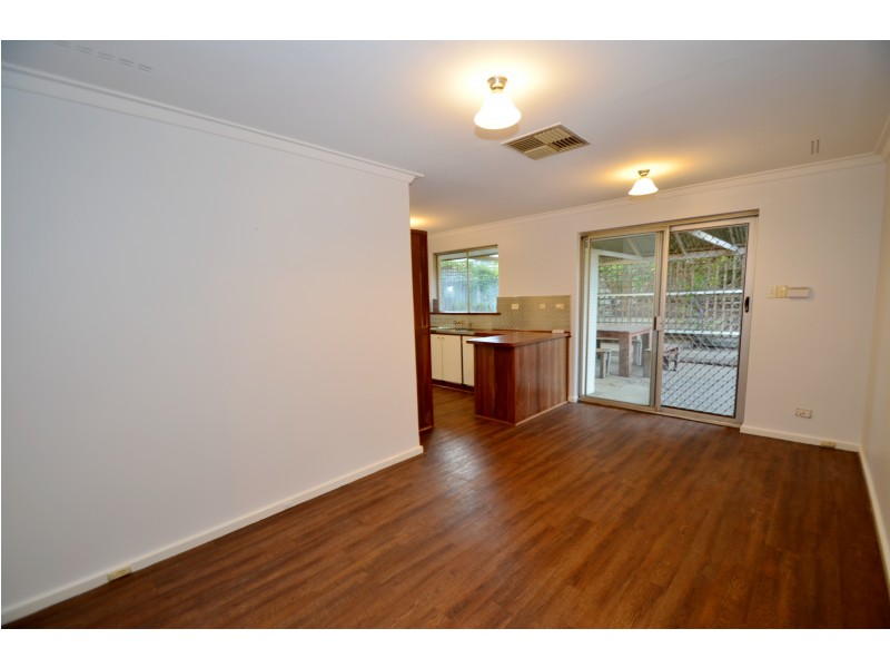 31 Lensham Place, Armadale WA 6112