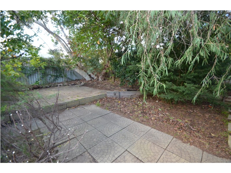 31 Lensham Place, Armadale WA 6112