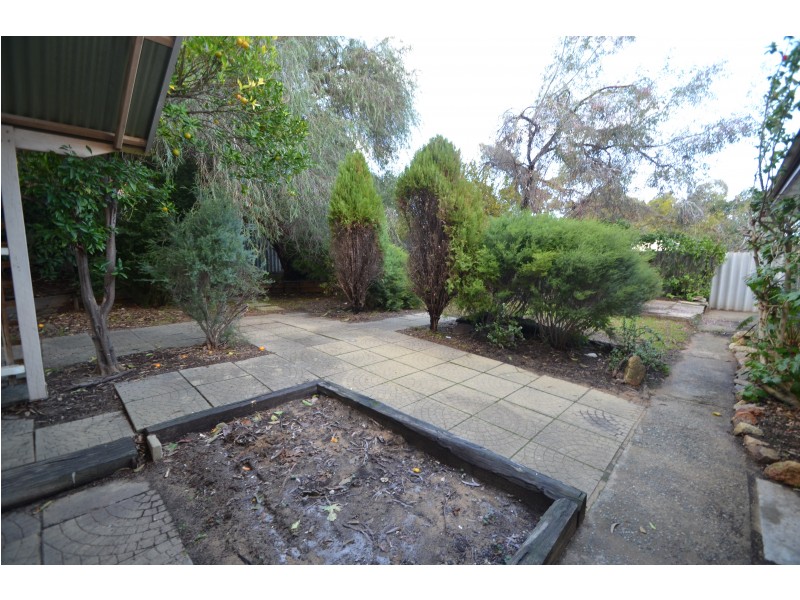 31 Lensham Place, Armadale WA 6112