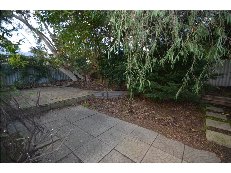 31 Lensham Place, Armadale WA 6112