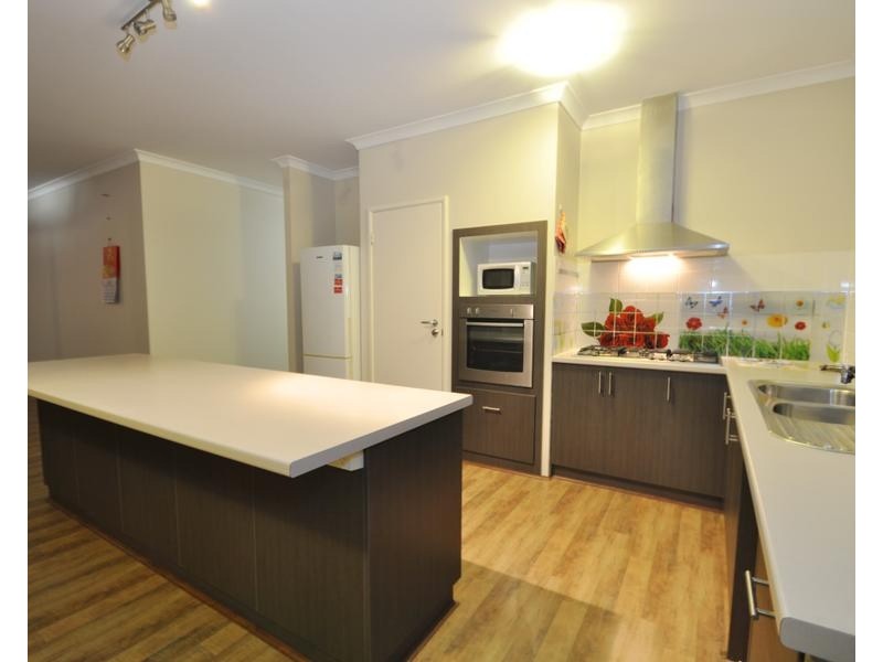 68 Kenton Way, Rockingham WA 6168