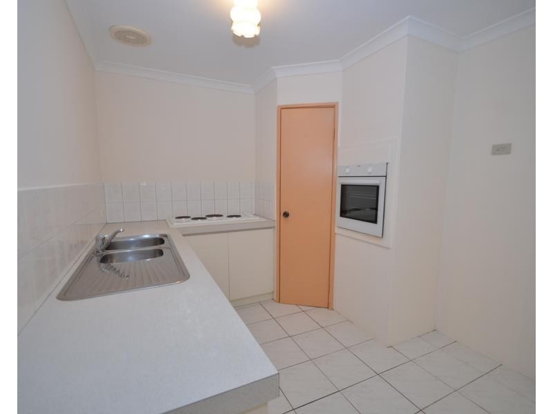 7/36 Swingler Way, Gosnells WA 6110