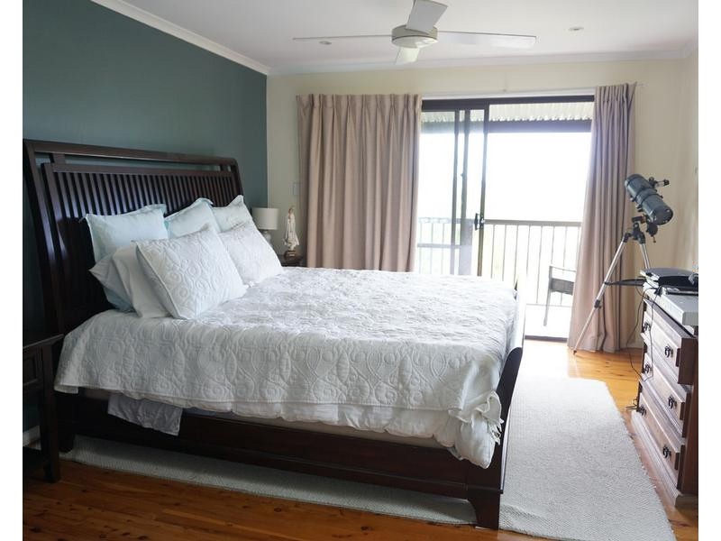 15 Attadale Court, Elanora QLD 4221