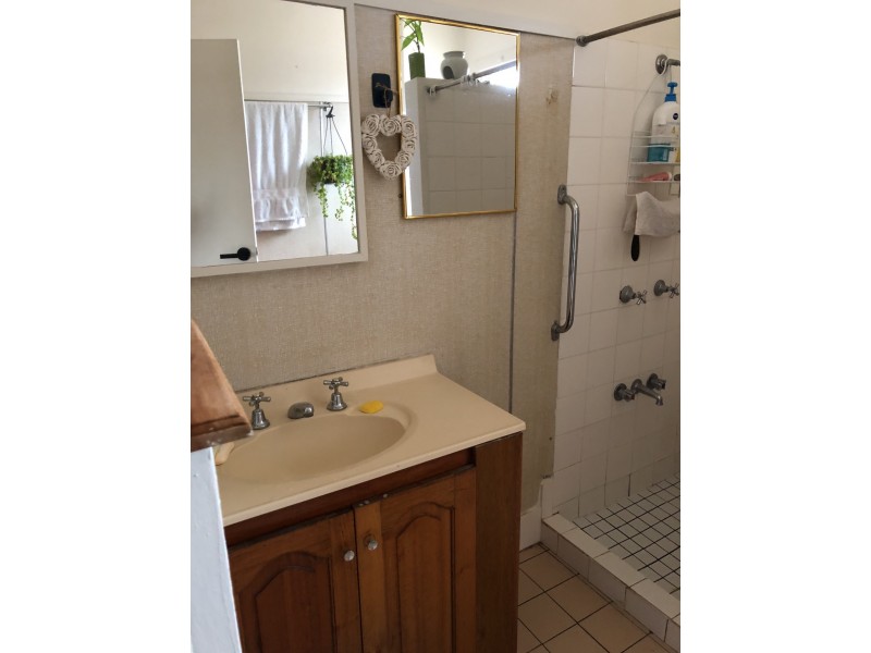 4/11 HAIG STREET, Coolangatta QLD 4225