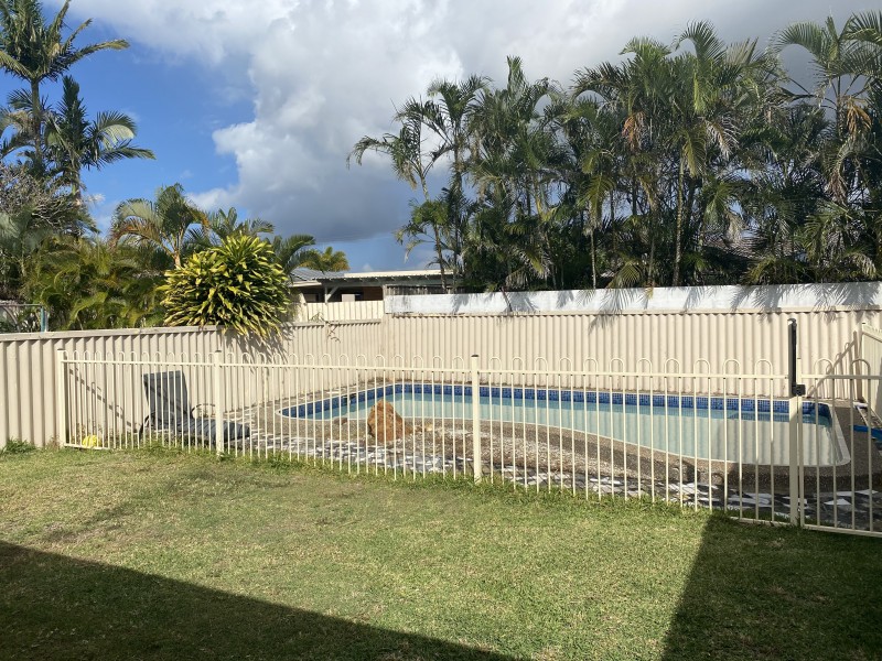 38 Coogeen Street, Bundall QLD 4217