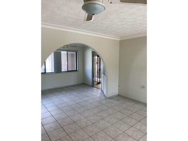 38 Coogeen Street, Bundall QLD 4217
