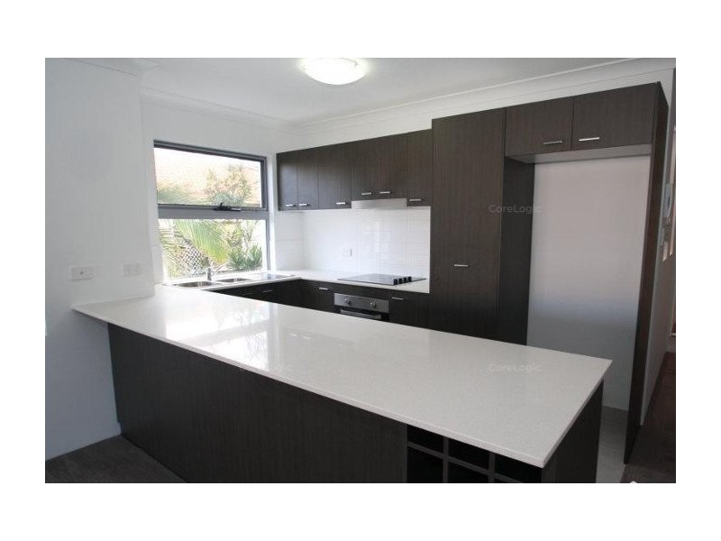 6/24 PROUD STREET, Labrador QLD 4215