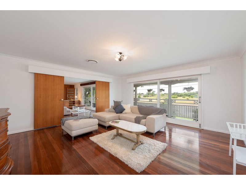 295 WHITEHILL ROAD, Flinders View QLD 4305