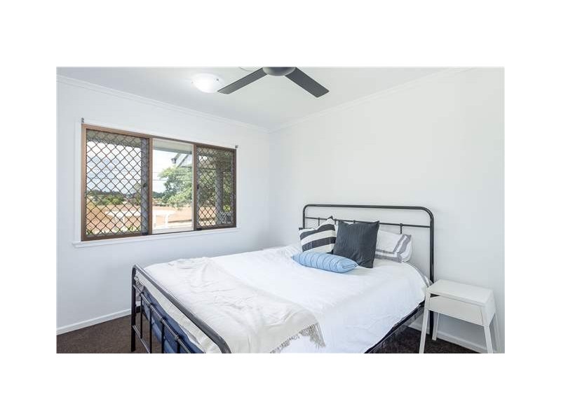 295 WHITEHILL ROAD, Flinders View QLD 4305