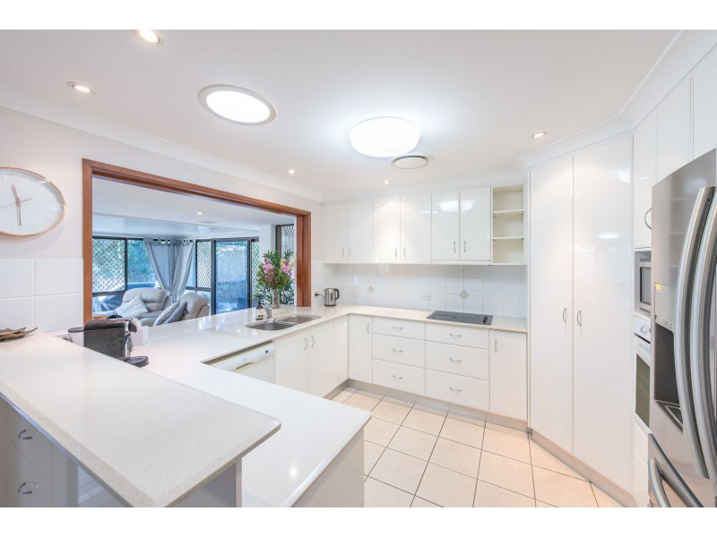 5 CEDAR COURT, Palm Beach QLD 4221