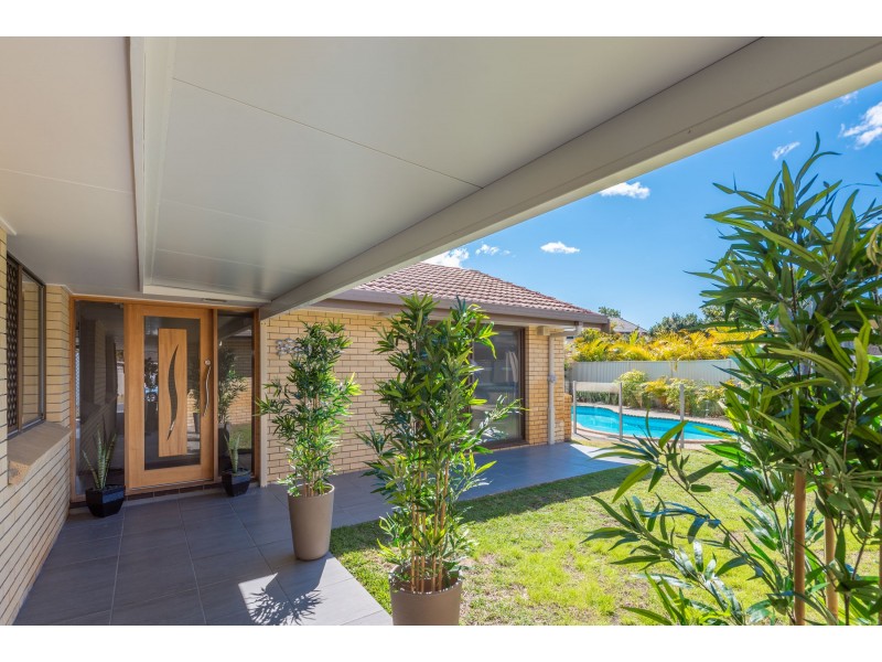 5 CEDAR COURT, Palm Beach QLD 4221