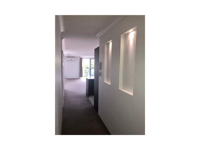 24 PROUD STREET, Labrador QLD 4215