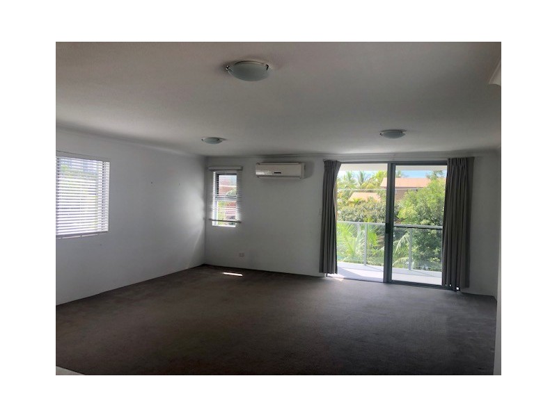 24 PROUD STREET, Labrador QLD 4215