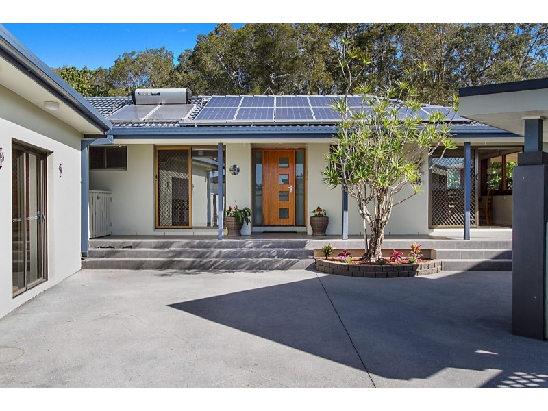 4 PARAKEET PLACE, Burleigh Waters QLD 4220