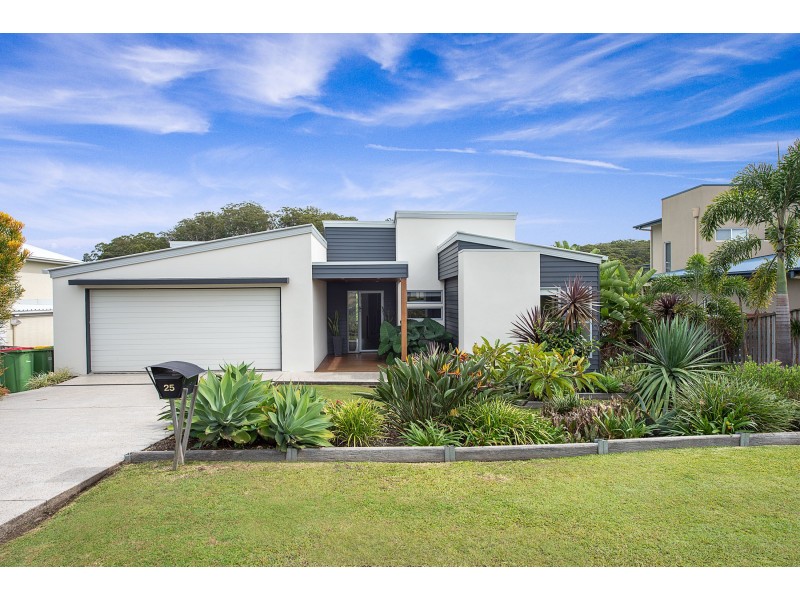 25 CULGOORA CRESCENT, Reedy Creek QLD 4227