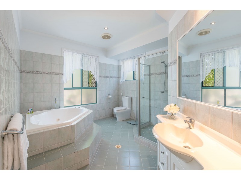 65 Inverness Way, Parkwood QLD 4214