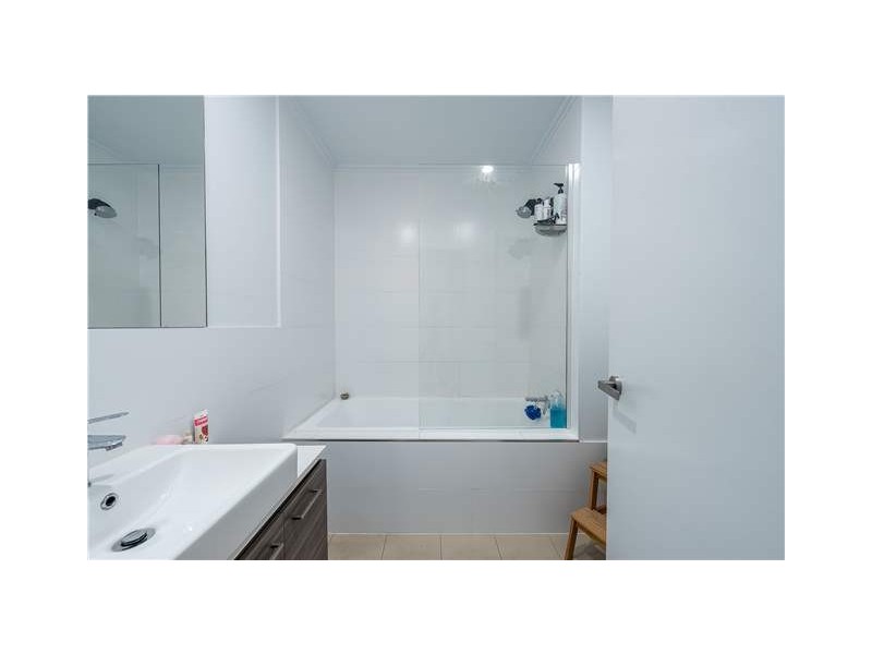 425/29-49 Varsity Parade, Varsity Lakes QLD 4227