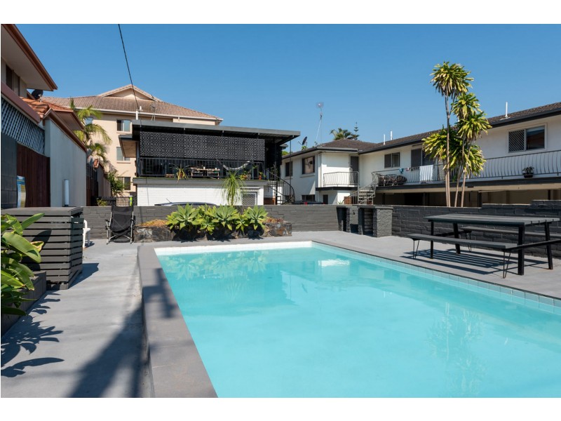 1/2317 Gold Coast Highway, Mermaid Beach QLD 4218
