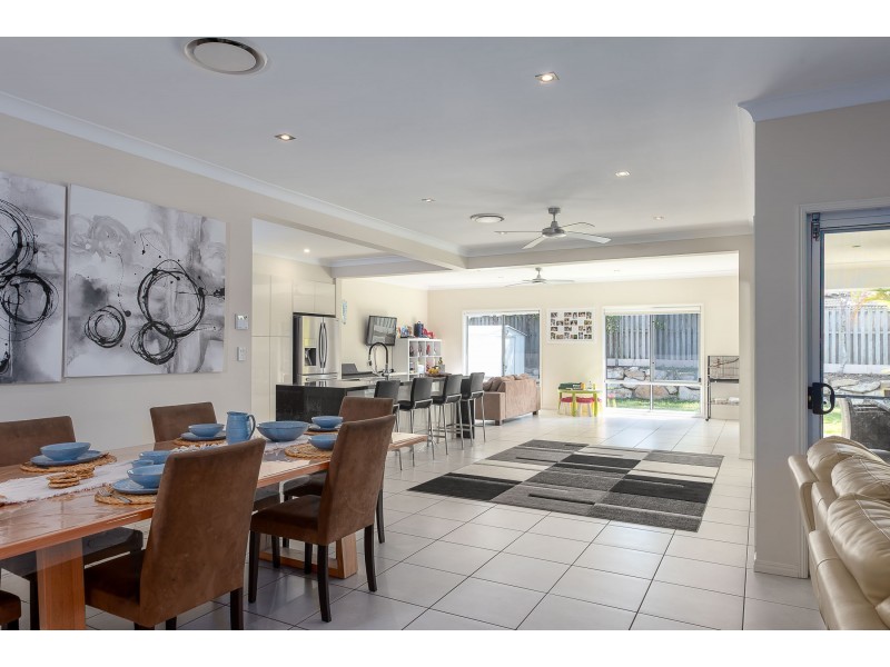 45 Observatory Drive, Reedy Creek QLD 4227