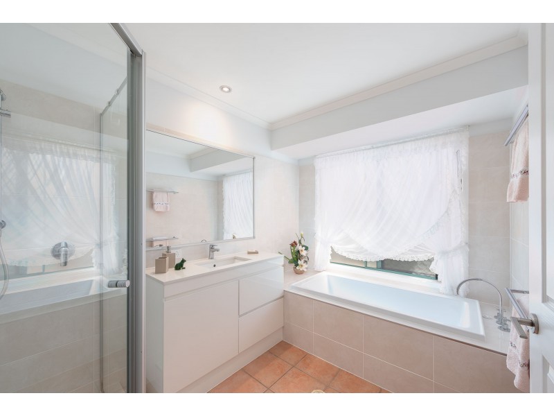 65 Inverness Way, Parkwood QLD 4214