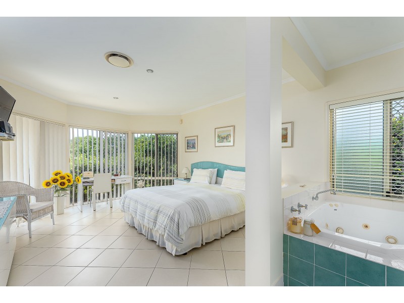 28 Sugargum Court, Molendinar QLD 4214