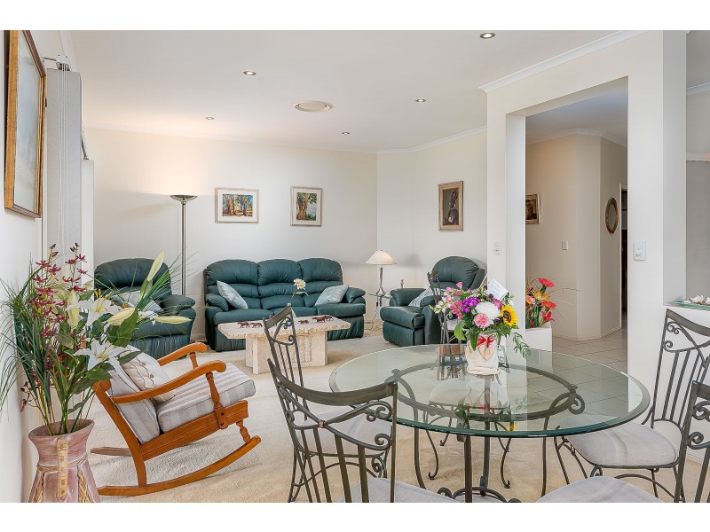 28 Sugargum Court, Molendinar QLD 4214