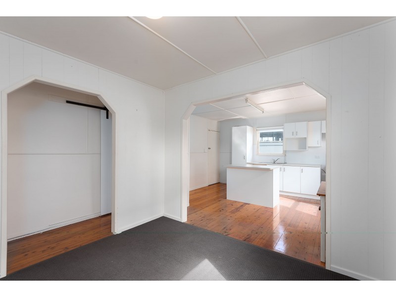 2/16 Ocean Street, Runaway Bay QLD 4216