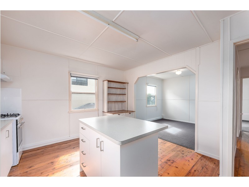 2/16 Ocean Street, Runaway Bay QLD 4216