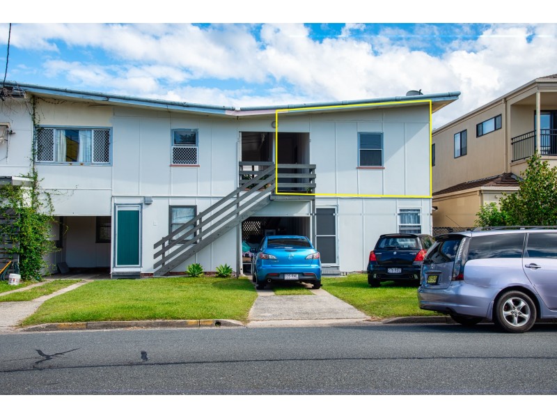 2/16 Ocean Street, Runaway Bay QLD 4216