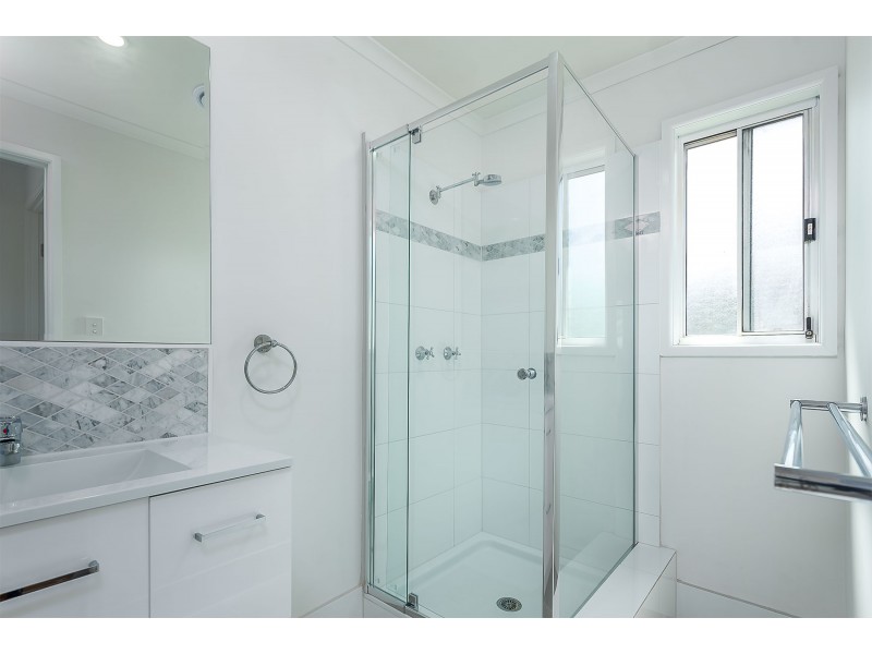 6 Silky Oak Crescent, Stapylton QLD 4207