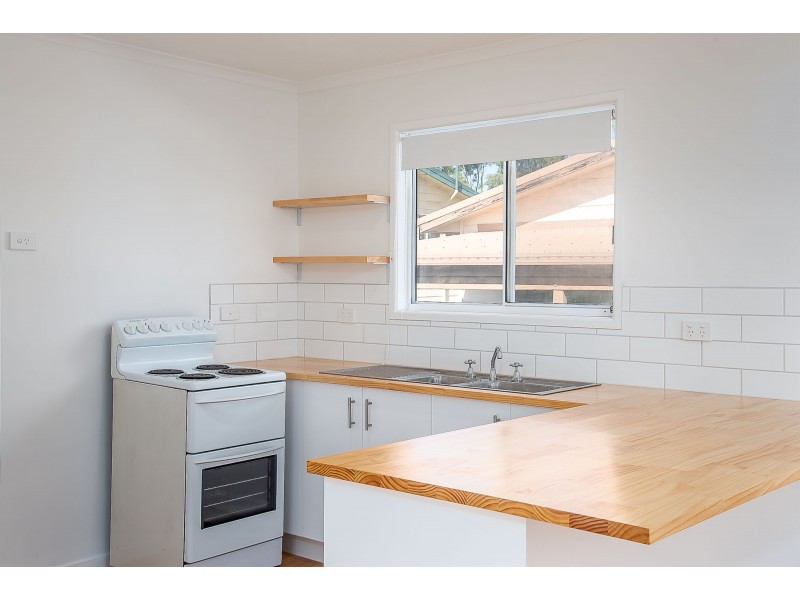 6 Silky Oak Crescent, Stapylton QLD 4207