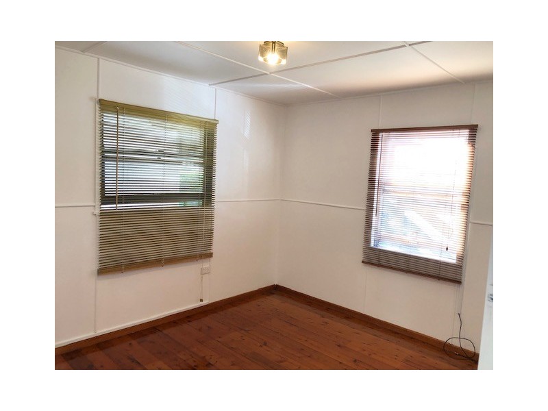 4/16 Ocean Street, Runaway Bay QLD 4216