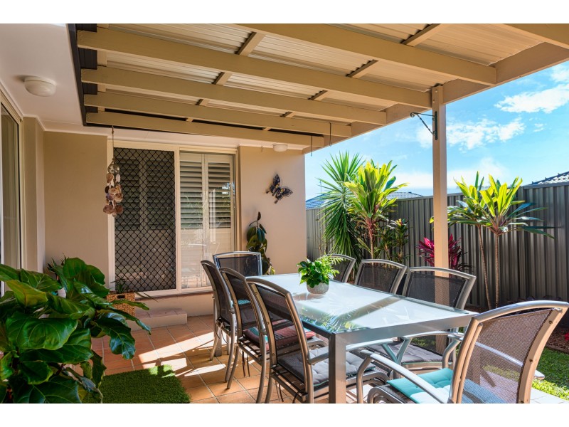 54 Sea Eagle Drive, Burleigh Waters QLD 4220