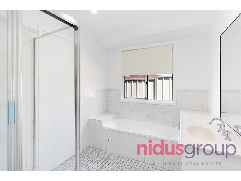 19 Alroy Crescent, Hassall Grove NSW 2761