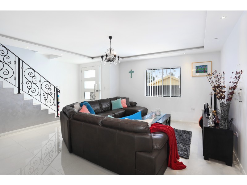 522 & 522A Woodstock Avenue, Rooty Hill NSW 2766