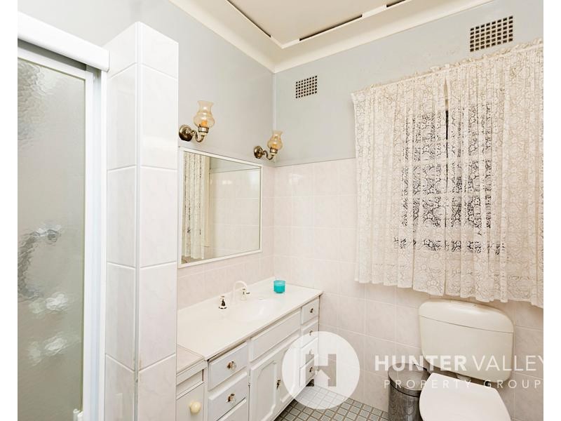 17 Irrawang St, Raymond Terrace NSW 2324