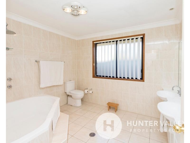 51 Lemonwood Cct, Thornton NSW 2322
