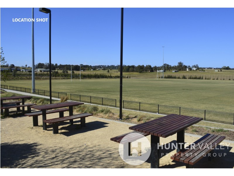 13a Myrtle Crescent, Aberglasslyn NSW 2320