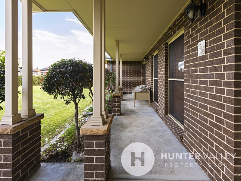 6 CARELLEN CLOSE, Bolwarra Heights NSW 2320