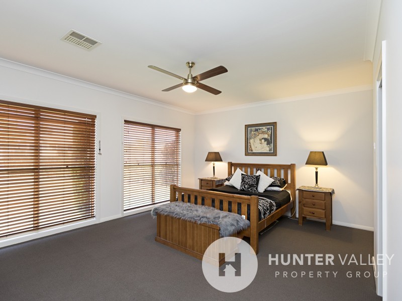 6 CARELLEN CLOSE, Bolwarra Heights NSW 2320