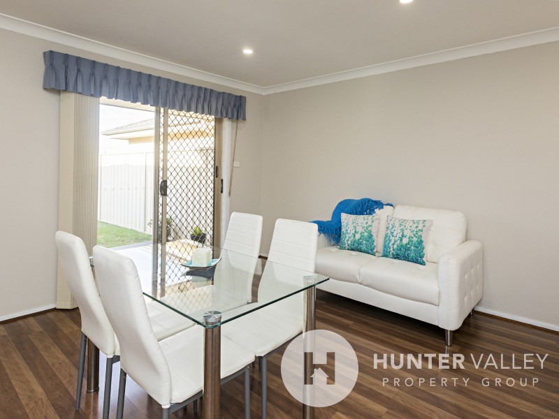 1 /24 Carnarvon Circuit, East Maitland NSW 2323